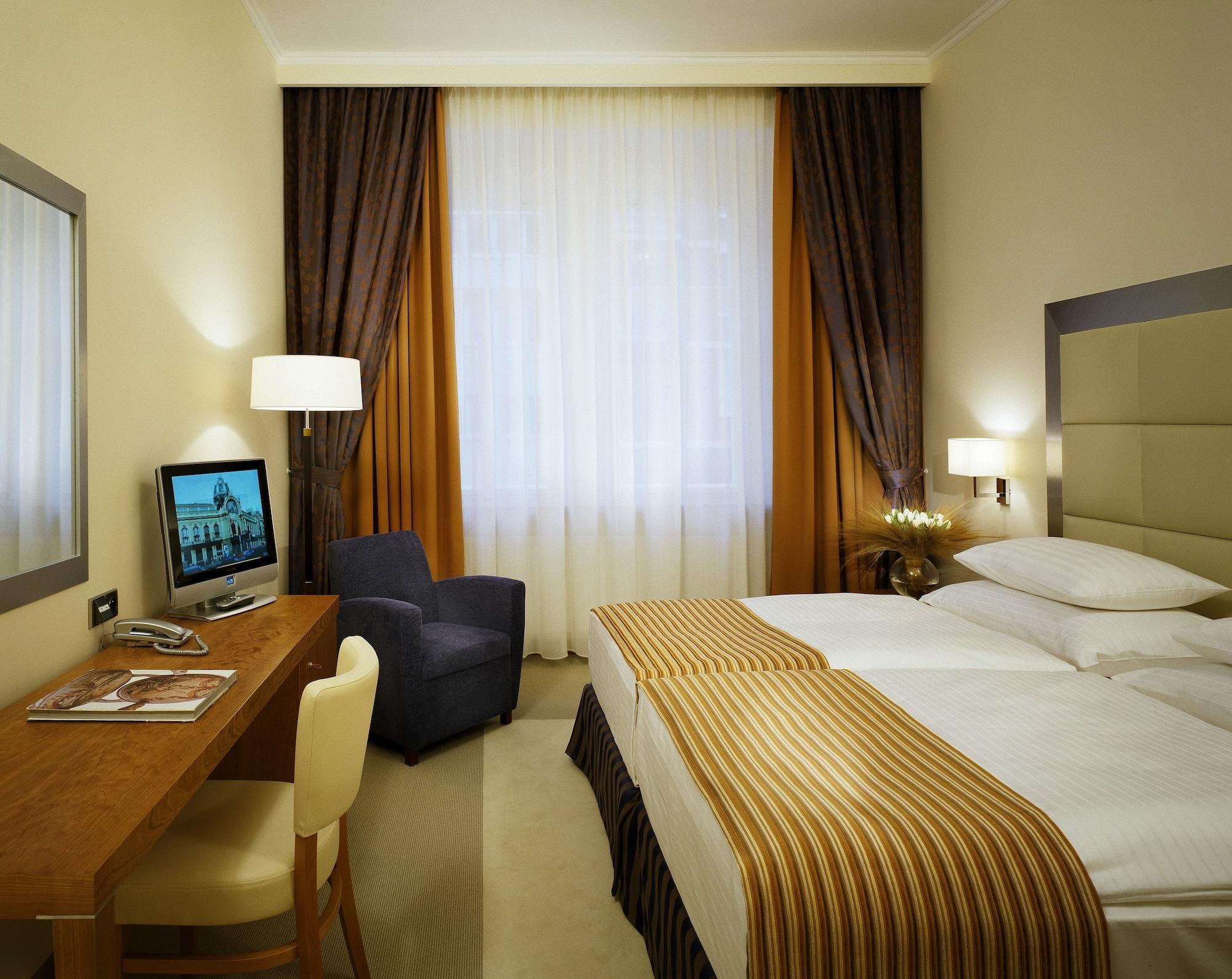 Design Merrion Hotel Prague Exterior photo