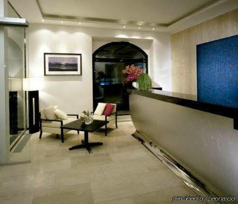 Design Merrion Hotel Prague Exterior photo